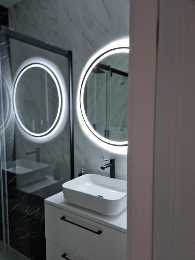 Wroclaw Penthouse Views Odra And City Center Buitenkant foto